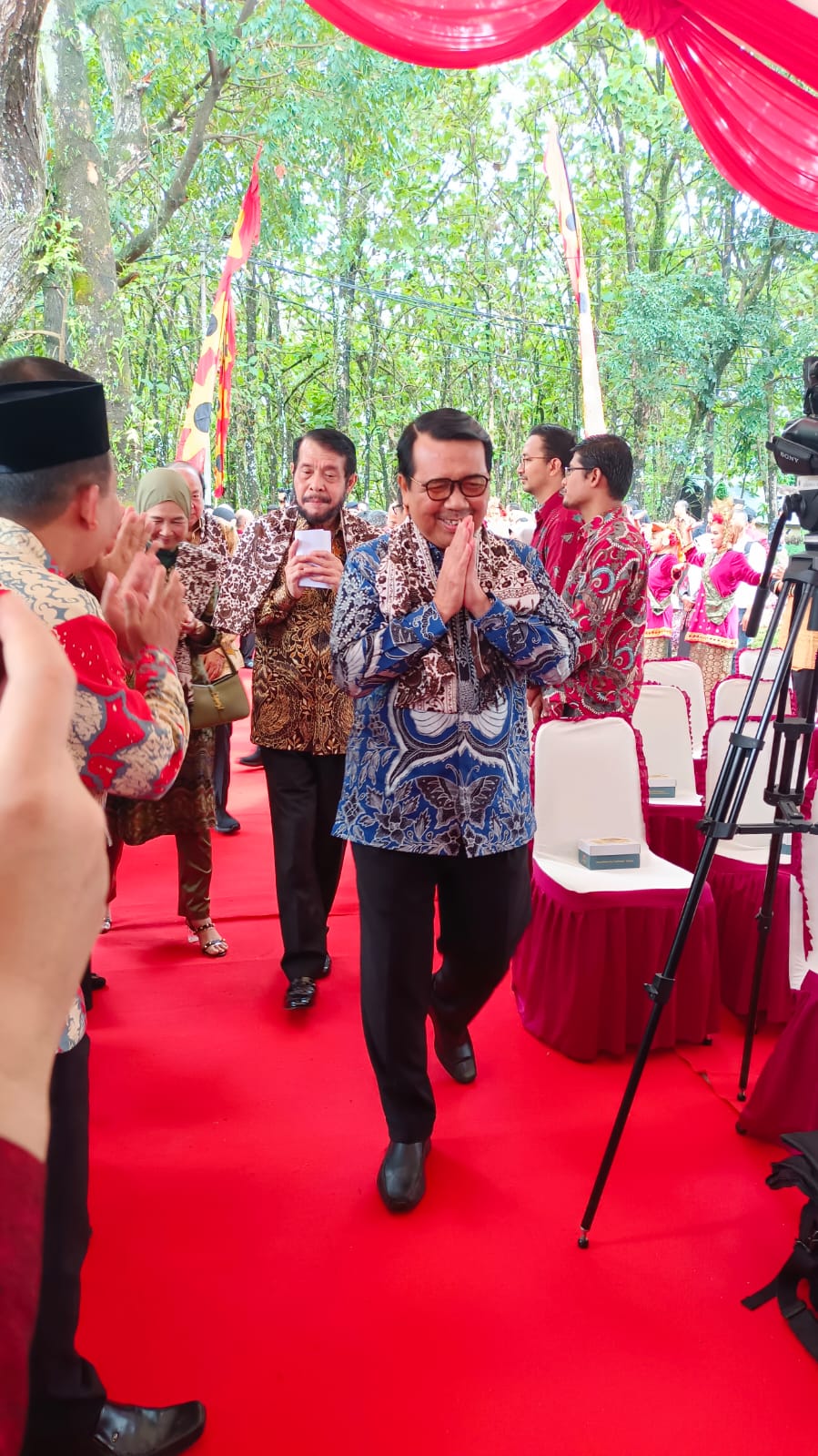 peressmian labor hukum unand 2