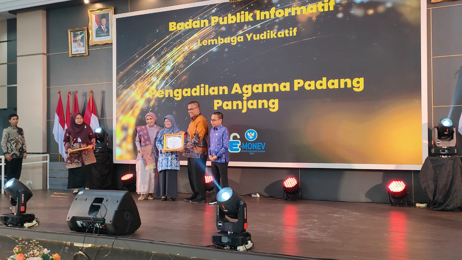 anugerah badan publik informatif 18nov 1