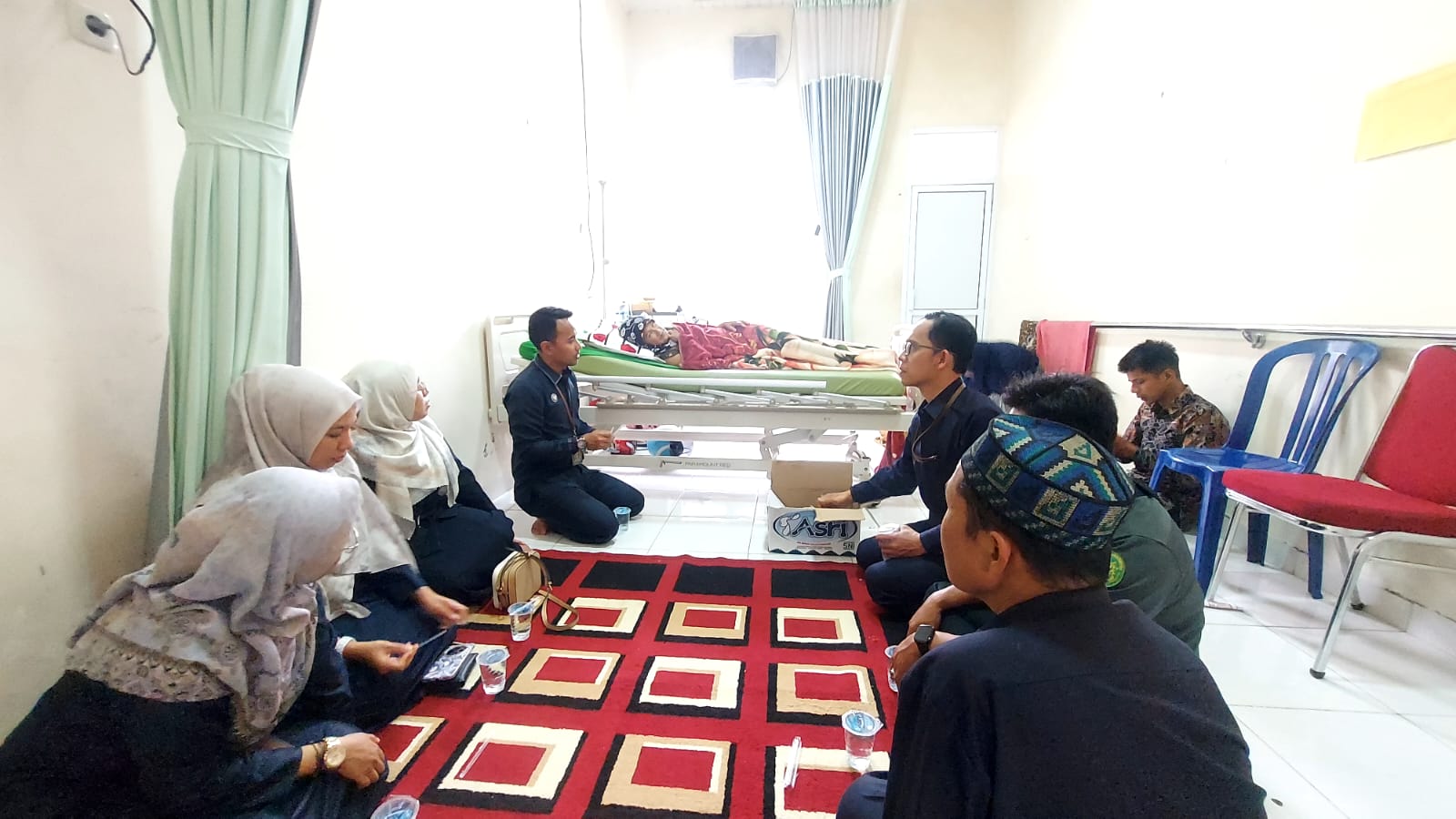 membesuk ortu pak azdmi 22apr
