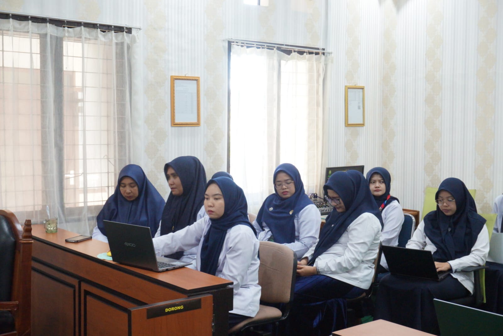 rapat bulanan 1des 3