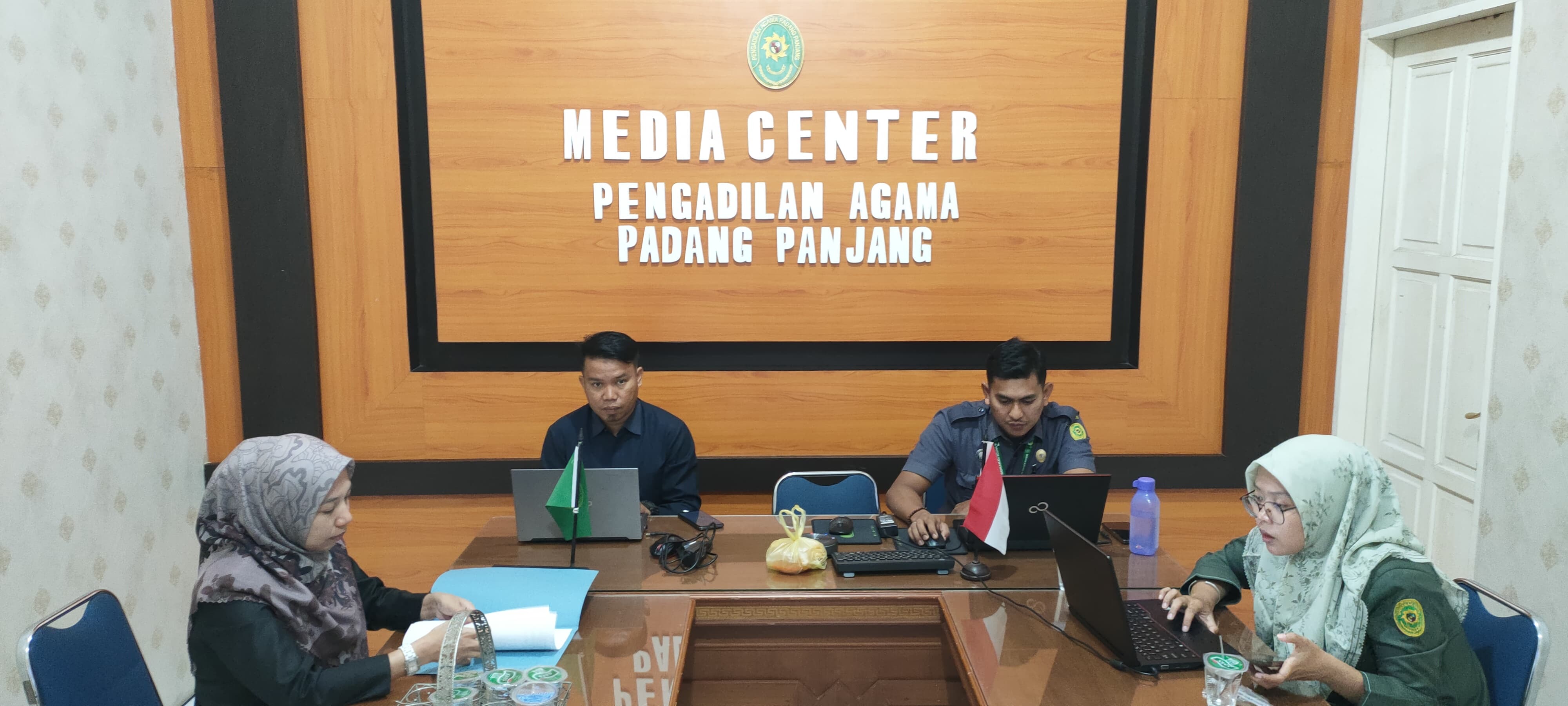 zoom rekon 8mei 1